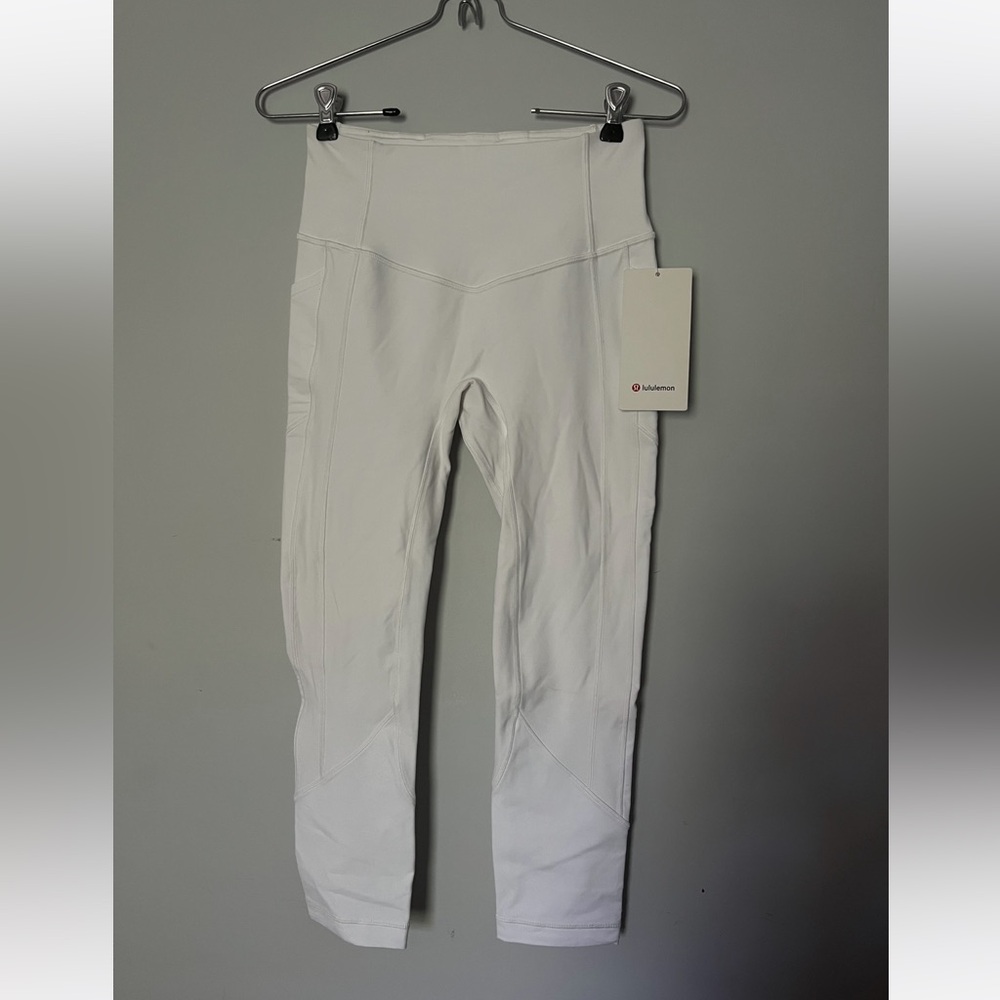 Lululemon Cropped Leggings - Size 6